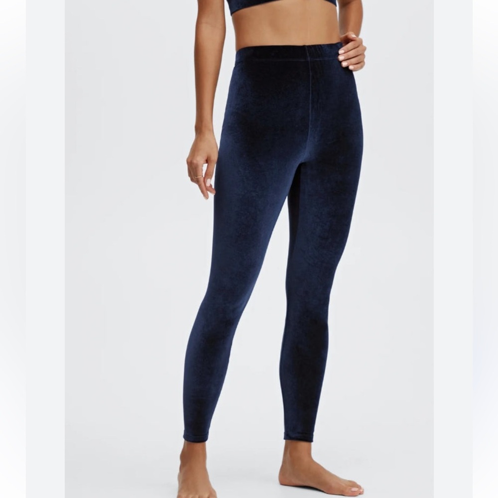 259 NWT Fabletics Emma Velour Leggings Navy High Waisted Size Large Short Luxe